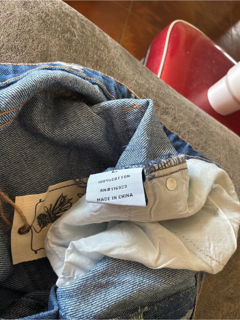 easel Light Blue Graphic Boyfriend Denim Shorts - Picture 6 of 6